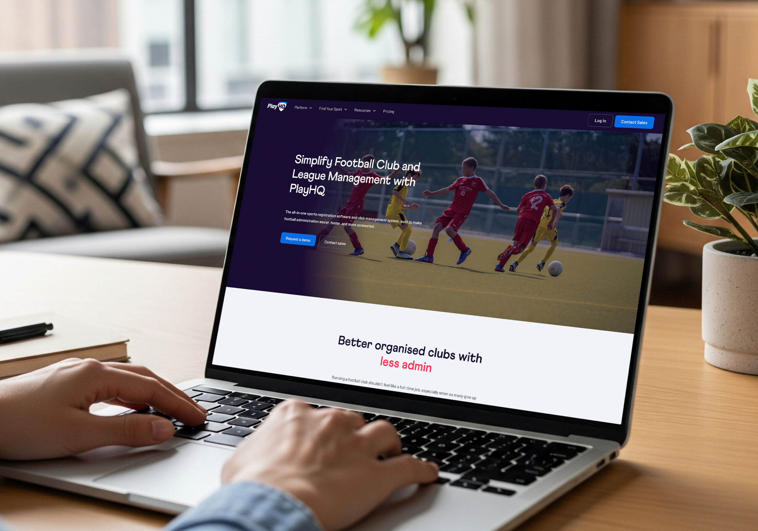 6606-PlayHQ-folio-landing-page-laptop